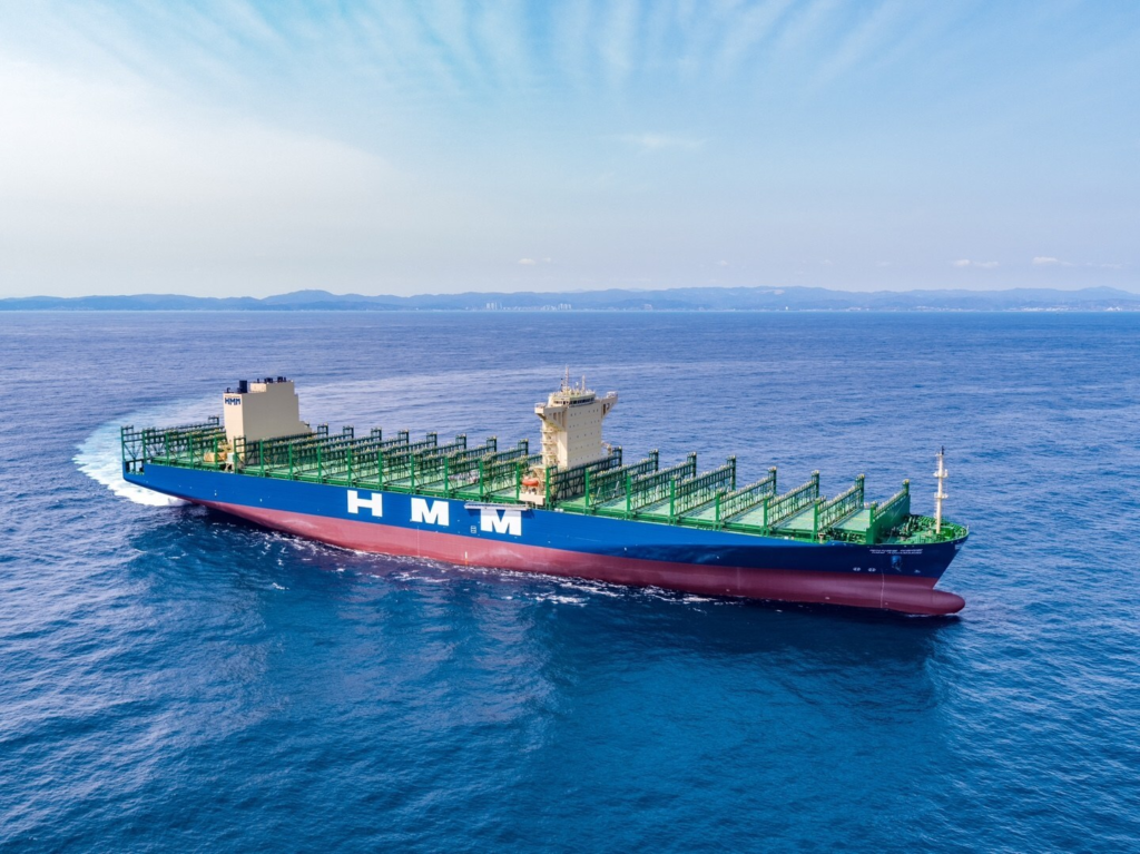 hd hyundai wins 1.46 billion usd order for eight ultra large container ships